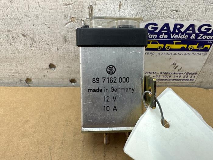 Relais Mercedes 190E/D