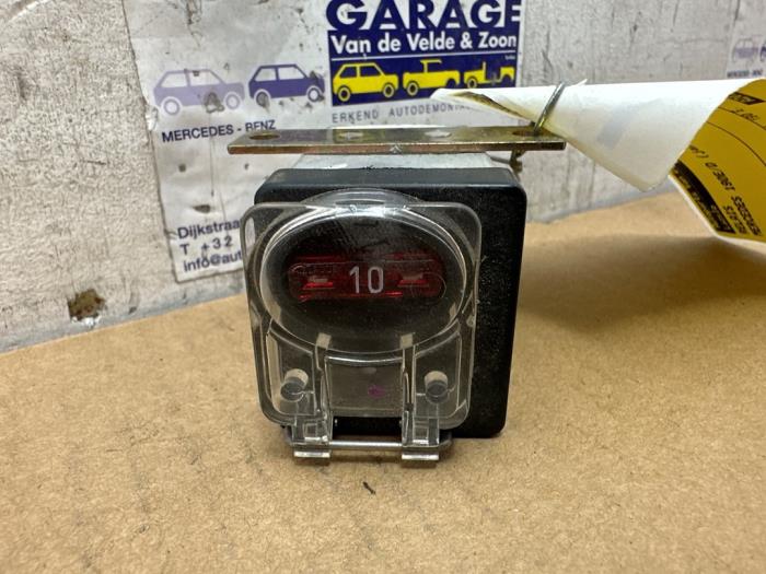 Relais Mercedes 190E/D