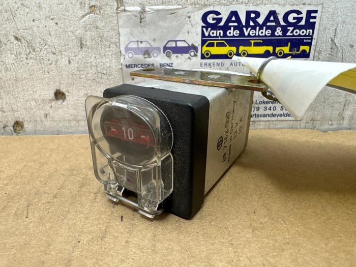 Relais Mercedes 190E/D