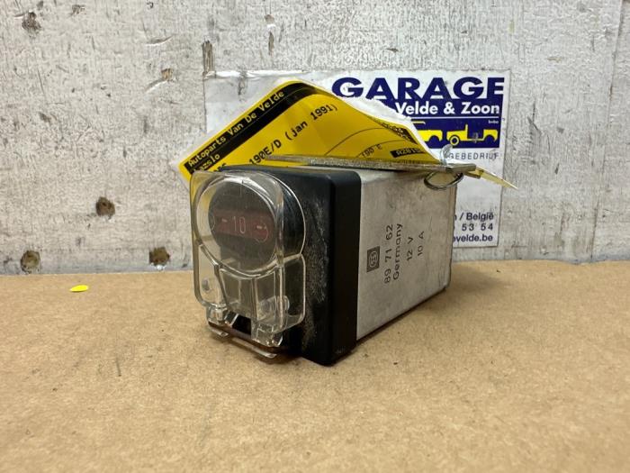 Relais Mercedes 190E/D