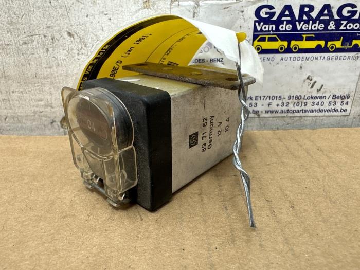 Relais Mercedes 190E/D