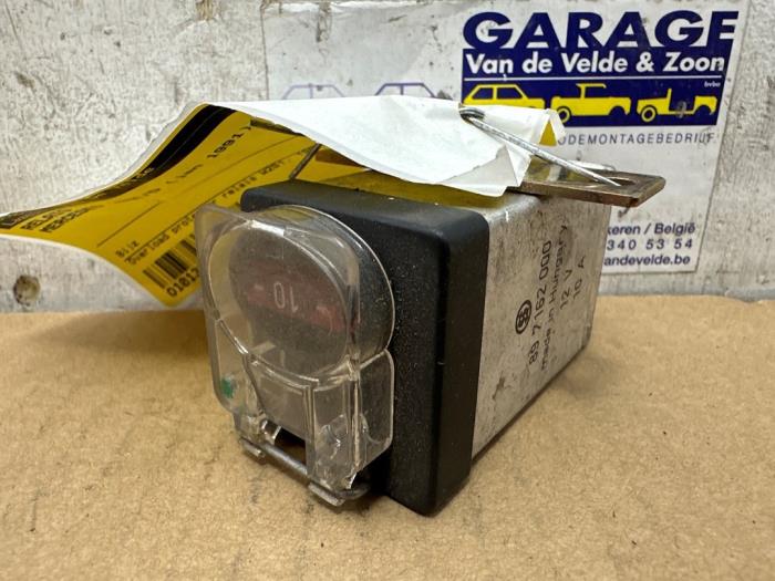 Relais Mercedes 190E/D