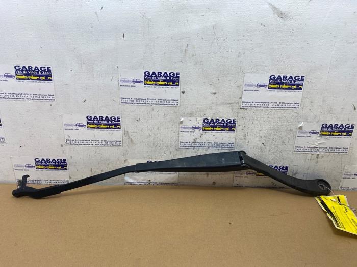 Bras essuie-glace avant Mercedes C-Klasse