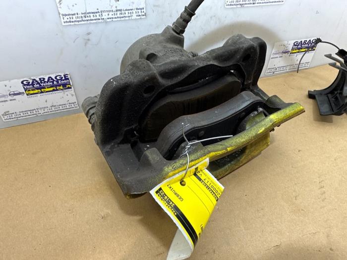 Bremszange links vorne Mercedes E-Klasse