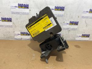 Gebruikte ABS Pomp Mercedes S (222.0/222.1) 3.0 S-350 BlueTEC, S-350d 24V Prijs € 151,25 Inclusief btw aangeboden door Autoparts Van De Velde