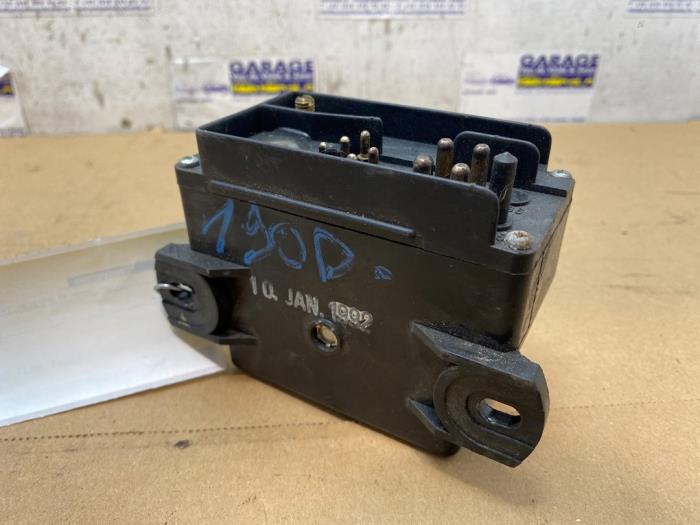 Glow plug relay Mercedes C-Klasse