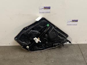 Gebruikte Deurplaat 4Deurs links-achter Mercedes S (222.0/222.1) 3.0 S-350 BlueTEC, S-350d 24V Prijs € 108,90 Inclusief btw aangeboden door Autoparts Van De Velde