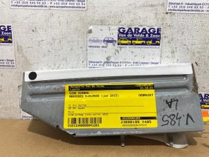 Gebruikte Side Airbag Mercedes S (222.0/222.1) 3.0 S-350 BlueTEC, S-350d 24V Prijs € 60,50 Inclusief btw aangeboden door Autoparts Van De Velde