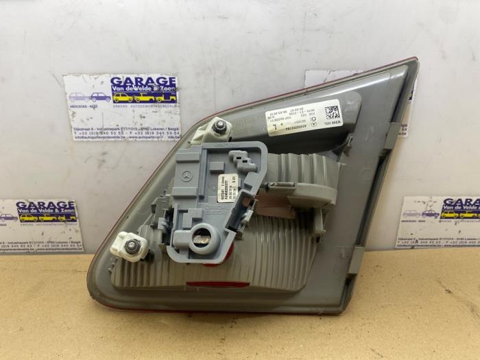 Feu arrière gauche Mercedes B-Klasse