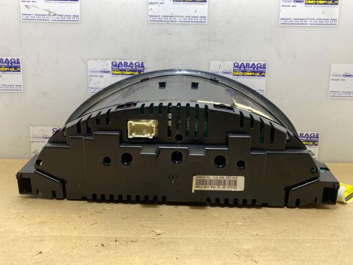 Tacho - Kombiinstrument KM Mercedes C-Klasse