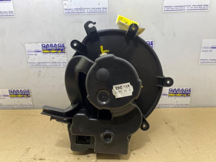 Moteur de ventilation chauffage Mercedes C-Klasse