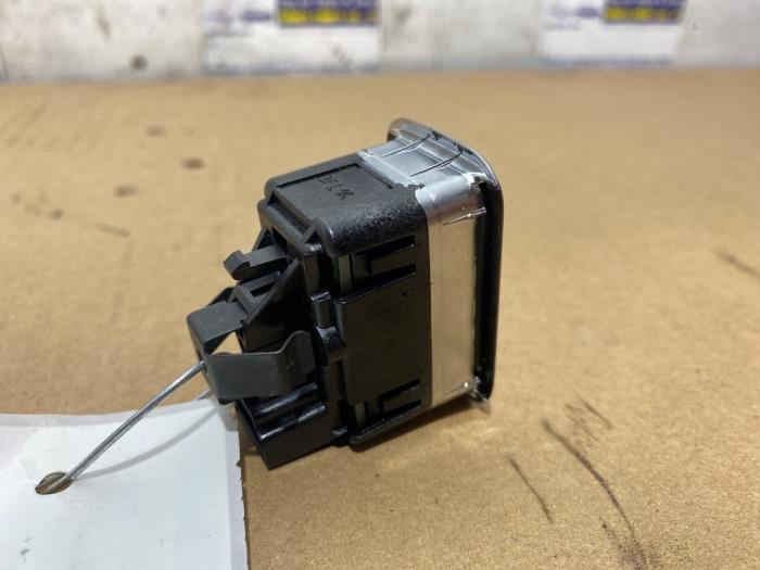 Switch (miscellaneous) Mercedes C-Klasse