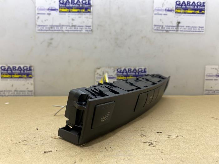 Seat heating switch Mercedes E-Klasse