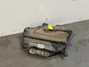 Gebruikte Adblue tank Mercedes Vito (447.6) 1.6 111 CDI 16V Prijs € 363,00 Inclusief btw aangeboden door Autoparts Van De Velde