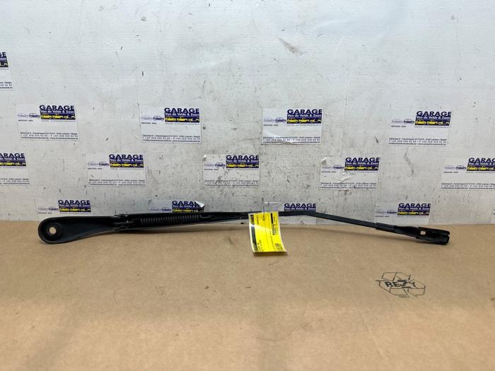 Ramie wycieraczki przedniej Mercedes Vito