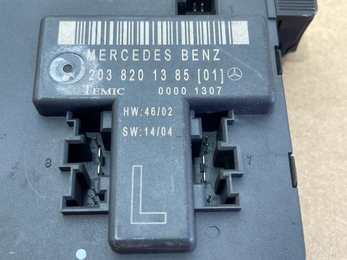 Modul centralnego zamka Mercedes C-Klasse