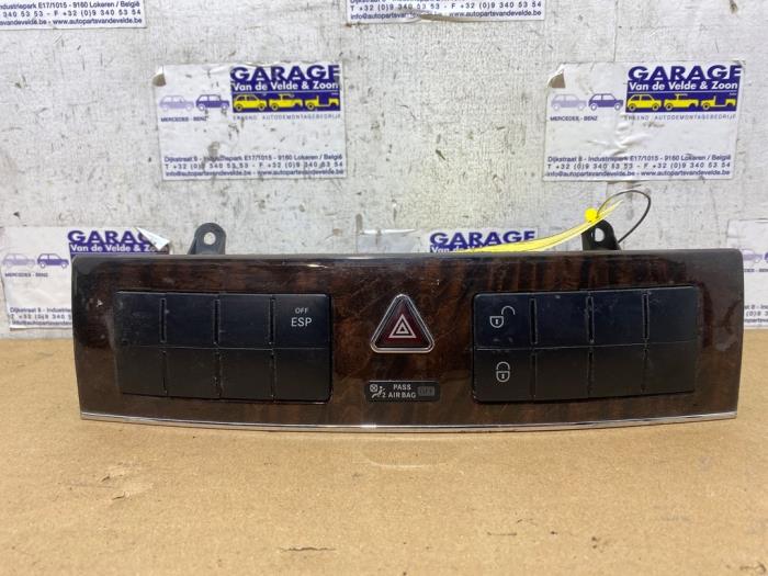 Commande ordinateur de bord Mercedes C-Klasse
