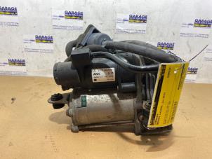 Gebruikte Compressor Mercedes S (222.0/222.1) 3.0 S-350 BlueTEC, S-350d 24V Prijs € 272,25 Inclusief btw aangeboden door Autoparts Van De Velde