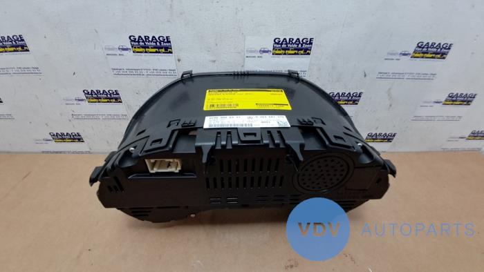 Tacho - Kombiinstrument KM Mercedes B-Klasse