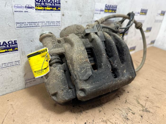 Zacisk hamulcowy prawy przód Mercedes Vito