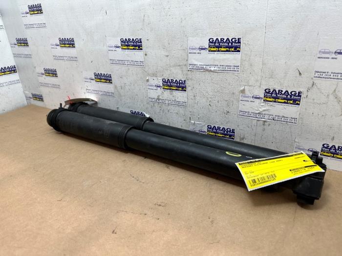 Zestaw amortyzatorów Mercedes CLS-Klasse