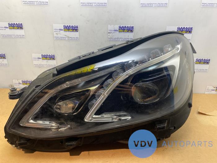 Headlight, left Mercedes E-Klasse