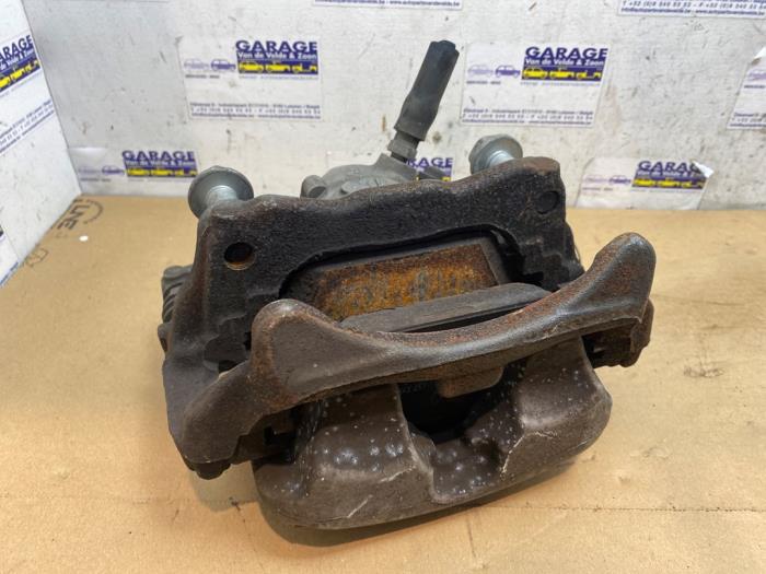 Etrier de frein (pince) avant gauche Mercedes C-Klasse