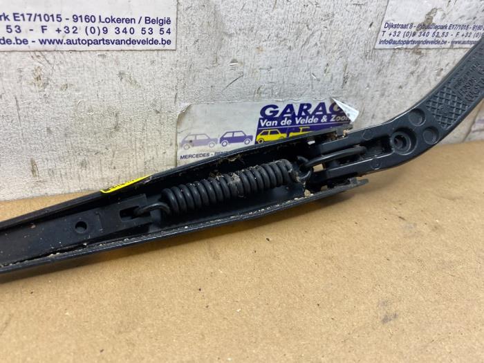 Scheibenwischerarm vorne Mercedes C-Klasse