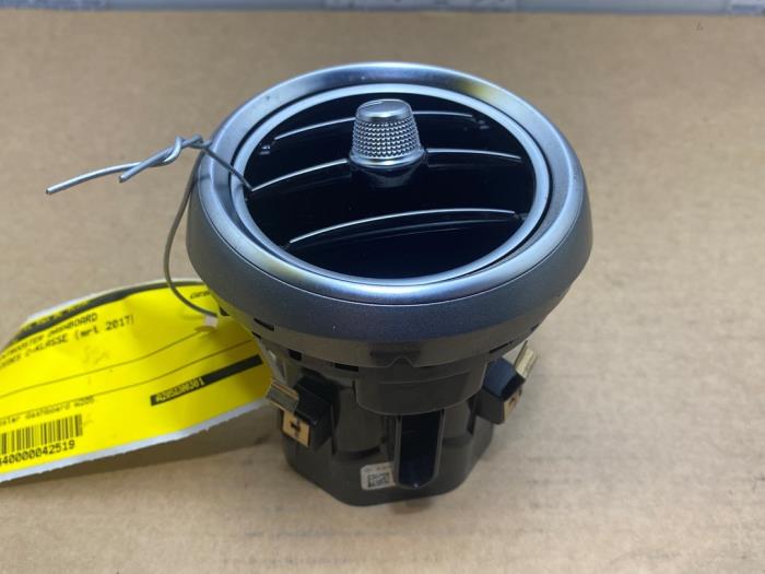 Grille aération tableau de bord Mercedes C-Klasse