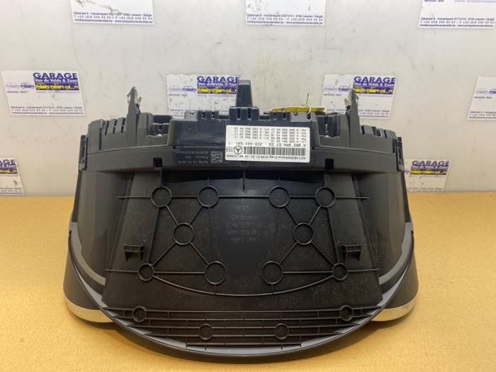 Tacho - Kombiinstrument KM Mercedes C-Klasse