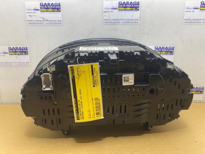 Tacho - Kombiinstrument KM Mercedes C-Klasse