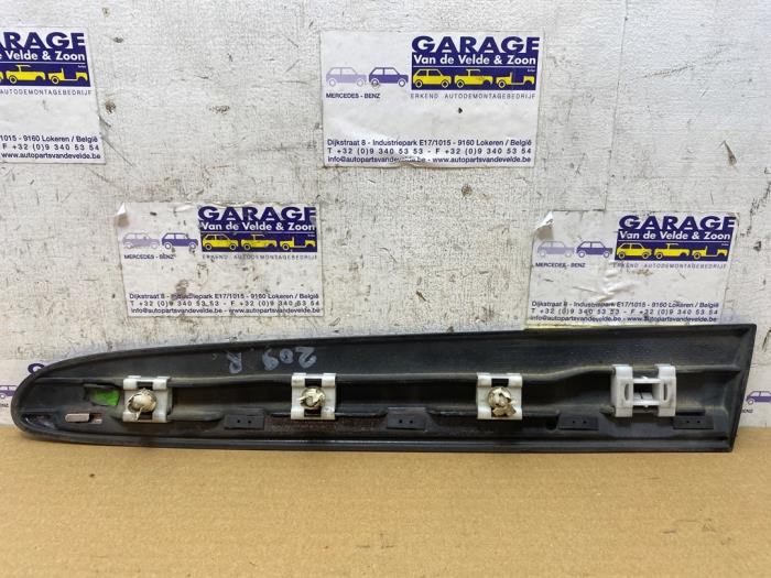 Listwa ozdobna Mercedes CLK