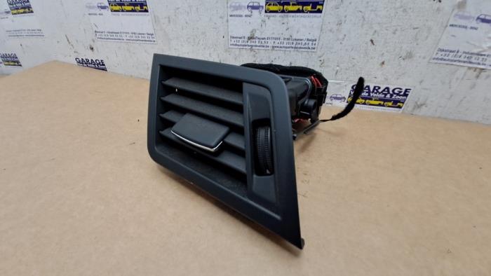 Grille aération tableau de bord Mercedes E-Klasse