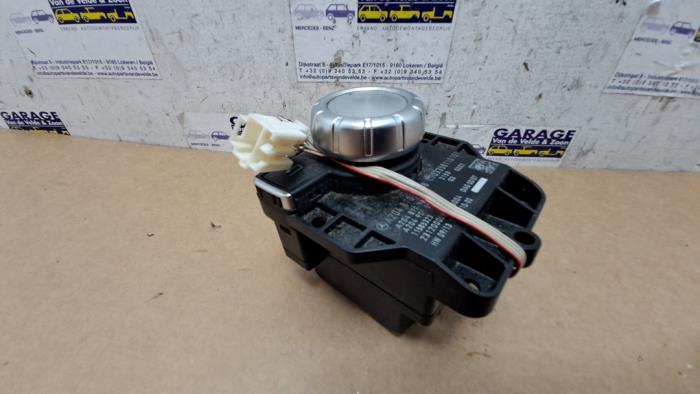 Commande ordinateur de bord Mercedes C-Klasse