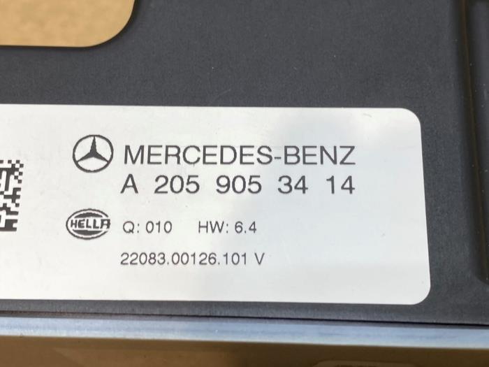 Voltage regulator Mercedes GLC-Klasse