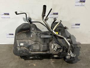 Gebruikte Tank Mercedes A (177.0) 2.0 A-35 AMG Turbo 16V 4Matic Prijs € 363,00 Inclusief btw aangeboden door Autoparts Van De Velde