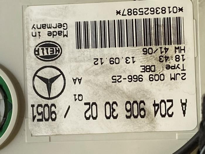 Oswietlenie wewnetrzne przód Mercedes C-Klasse