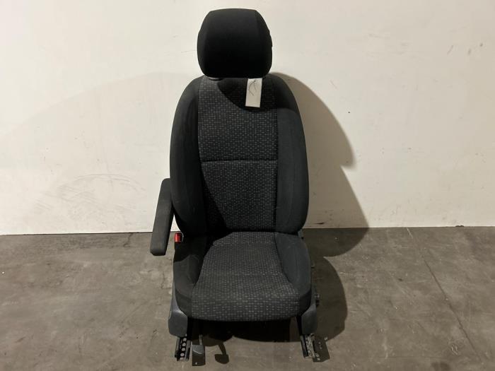 Asiento izquierda Mercedes Vito