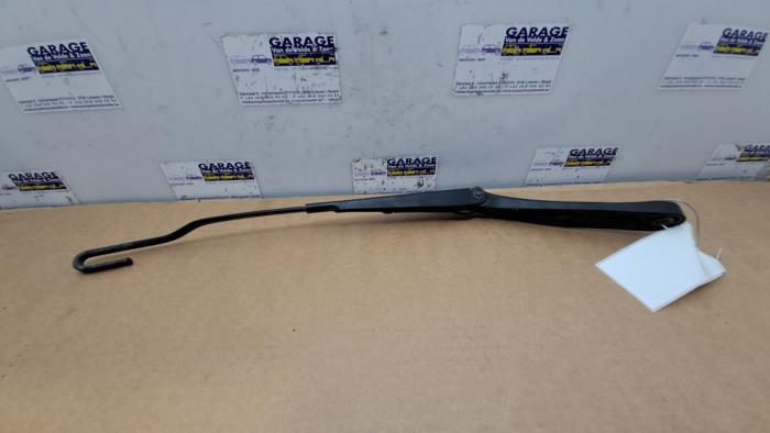 Brazo delantero de limpiaparabrisas Mercedes C-Klasse