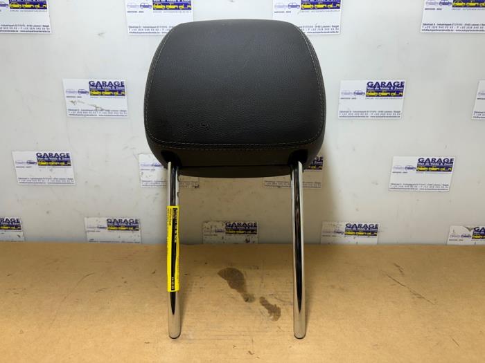 Zaglówek Mercedes A-Klasse