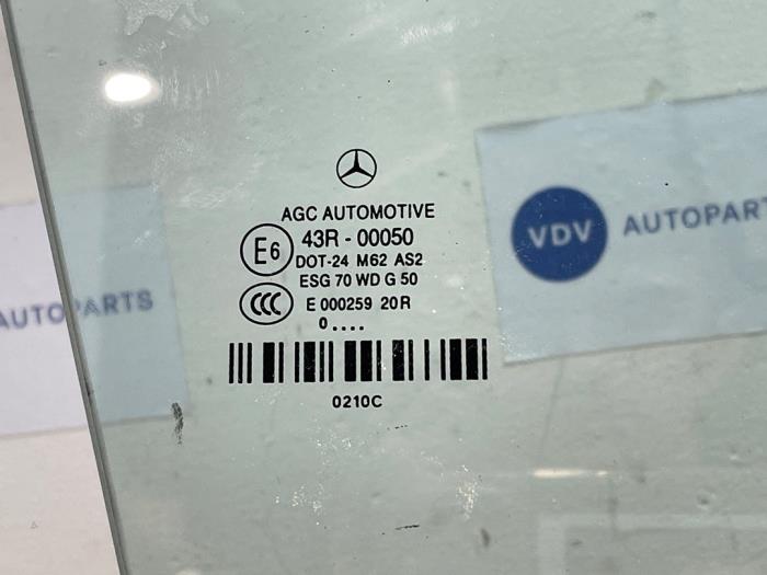 Zusätzliches Fenster 2-türig rechts hinten Mercedes E-Klasse