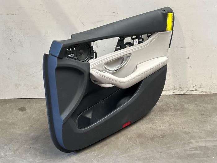 Revêtement portière 4portes avant droite Mercedes C-Klasse