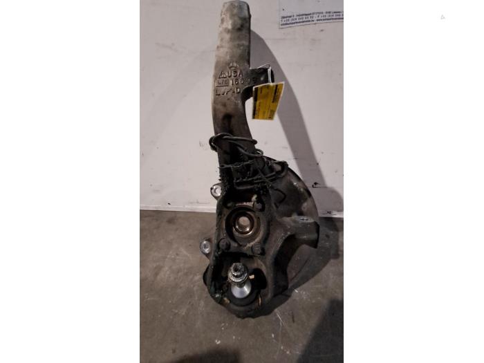Knuckle, front left Mercedes GLE