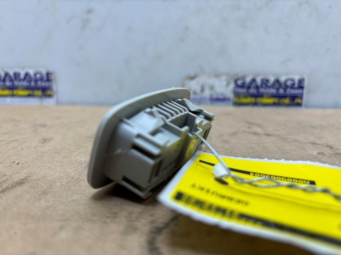 Oswietlenie wewnetrzne przód Mercedes C-Klasse