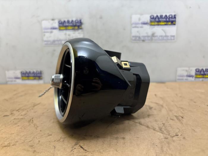 Dashboard vent Mercedes C-Klasse
