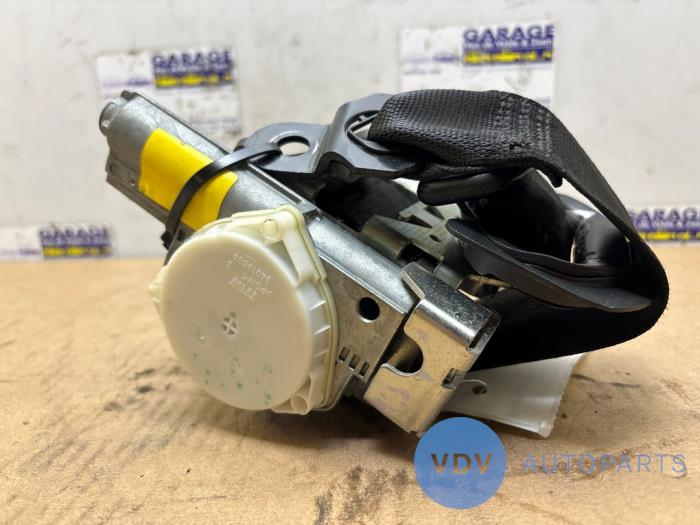 Front seatbelt, left Mercedes C-Klasse