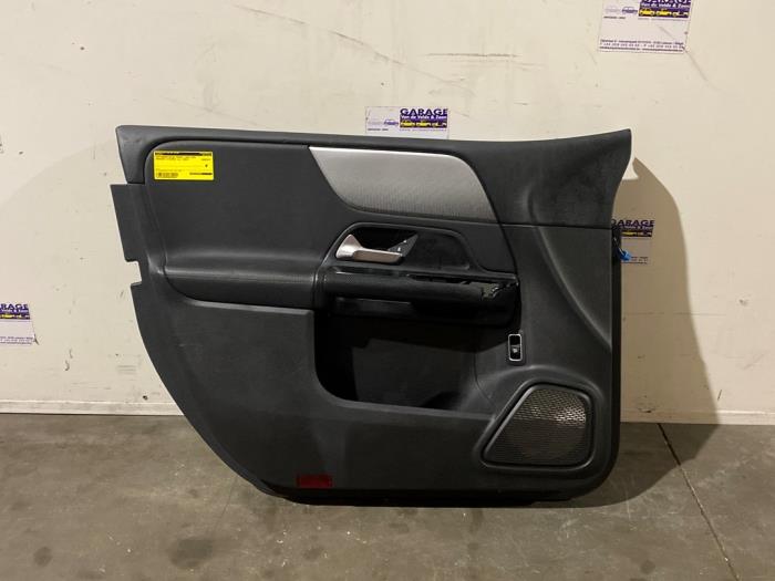 Door trim 4-door, front left Mercedes B-Klasse