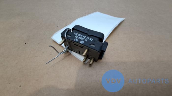 Electric window switch Mercedes E-Klasse