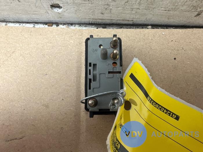 Electric window switch Mercedes E-Klasse