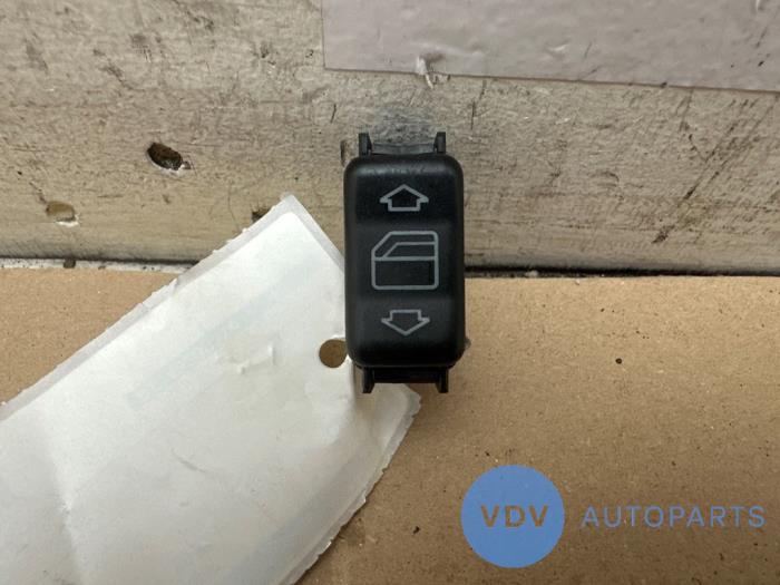 Electric window switch Mercedes E-Klasse